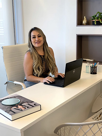 Dra Jaqueline Lima Recepção